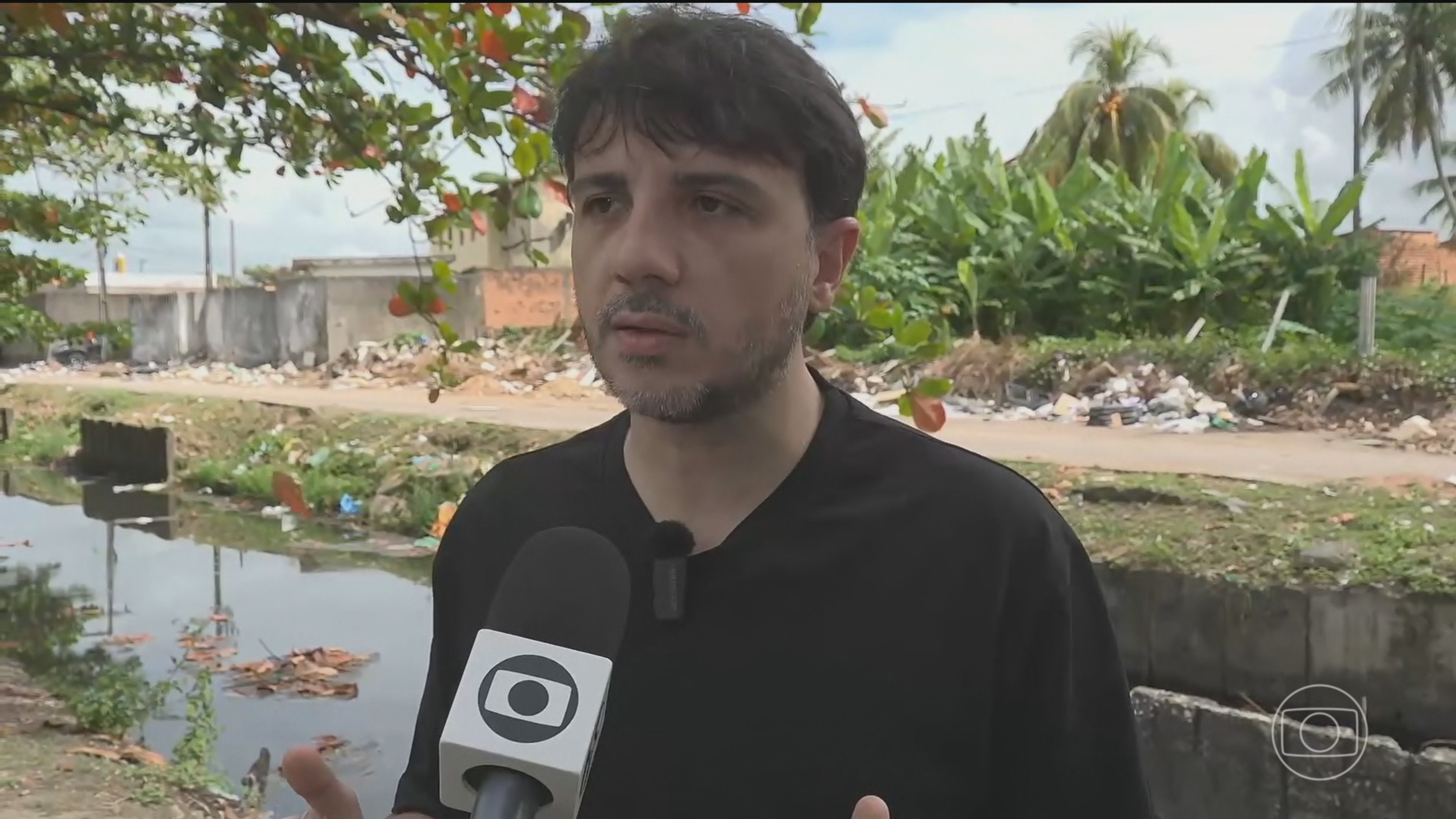 Renan Santos, candidato à Presidência pelo Missão, faz campanha em São Paulo e Maceió