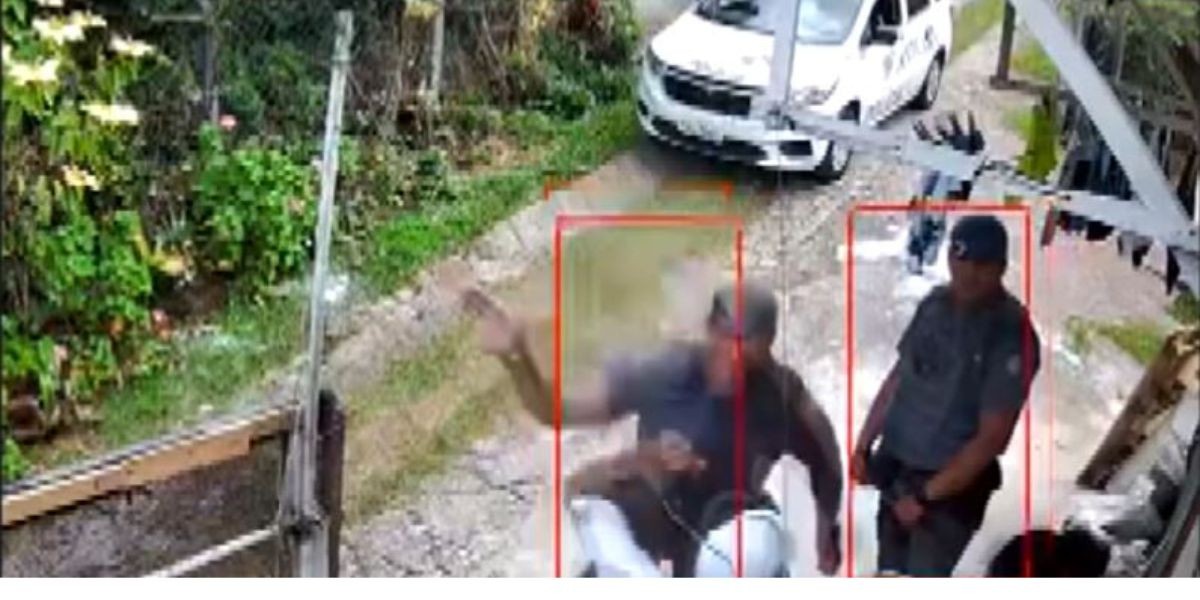 VÍDEO: PMs agridem casal na porta de casa e são afastados das funções no interior de SP
