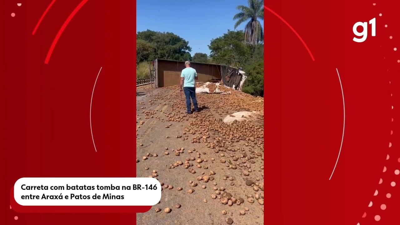 Carro com crianças e gestante cai de ponte e afunda em córrego em Lagoa Formosa