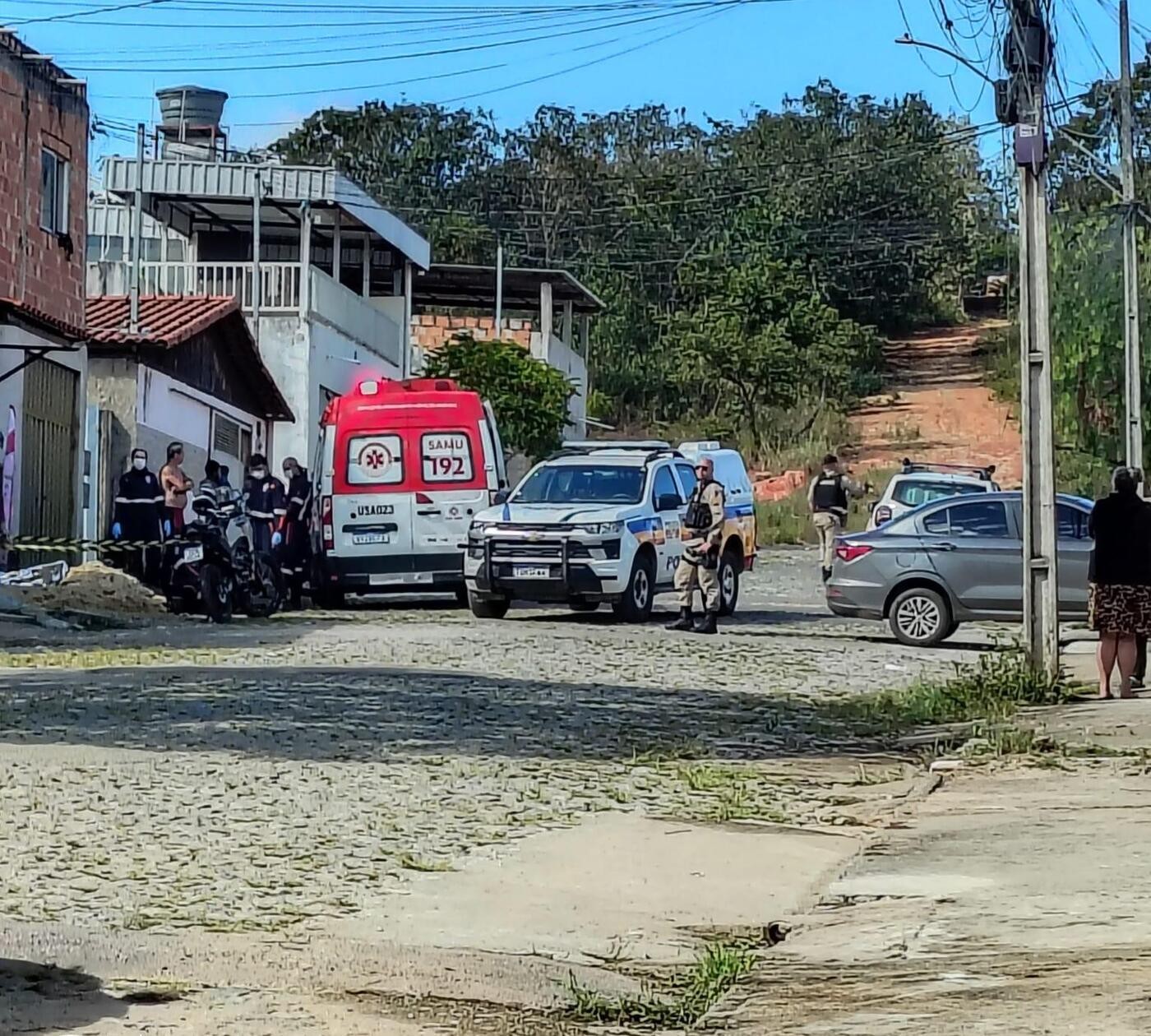 Homem morre após ser baleado e outras duas pessoas ficam feridas em Divinópolis