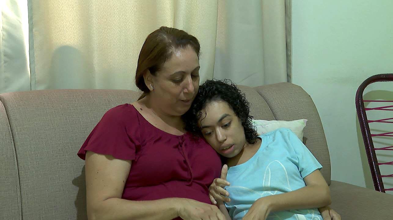 Sem transporte, famílias têm dificuldades para manter filhos com autismo em atividades da AMA em Ribeirão Preto, SP 