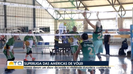 Idosos dão 'show' de saúde e vitalidade durante competição de vôlei adaptado em Palmas