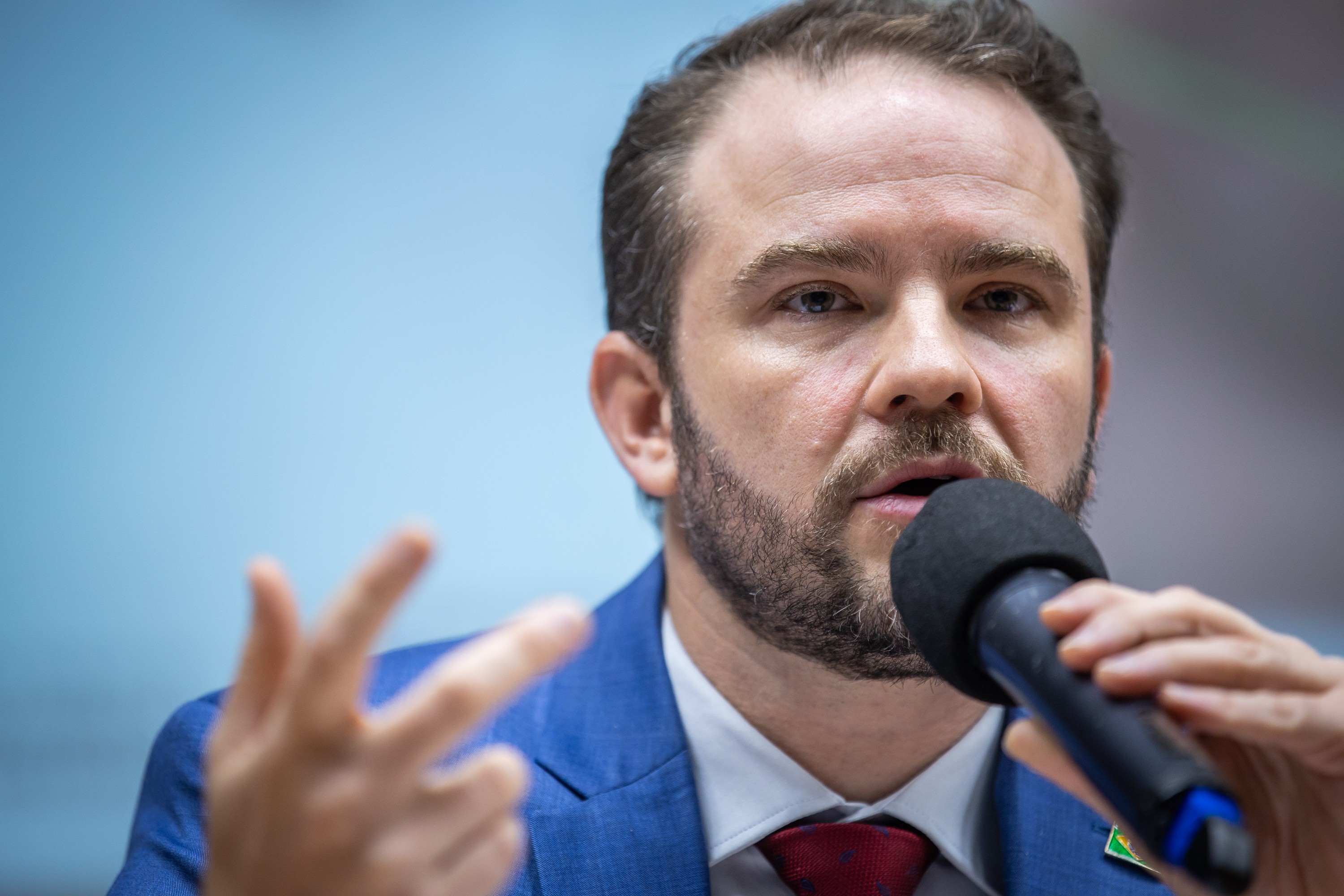 Número 2 da Fazenda se reúne com Alcolumbre em meio a disputa do governo com o Congresso sobre alta do IOF