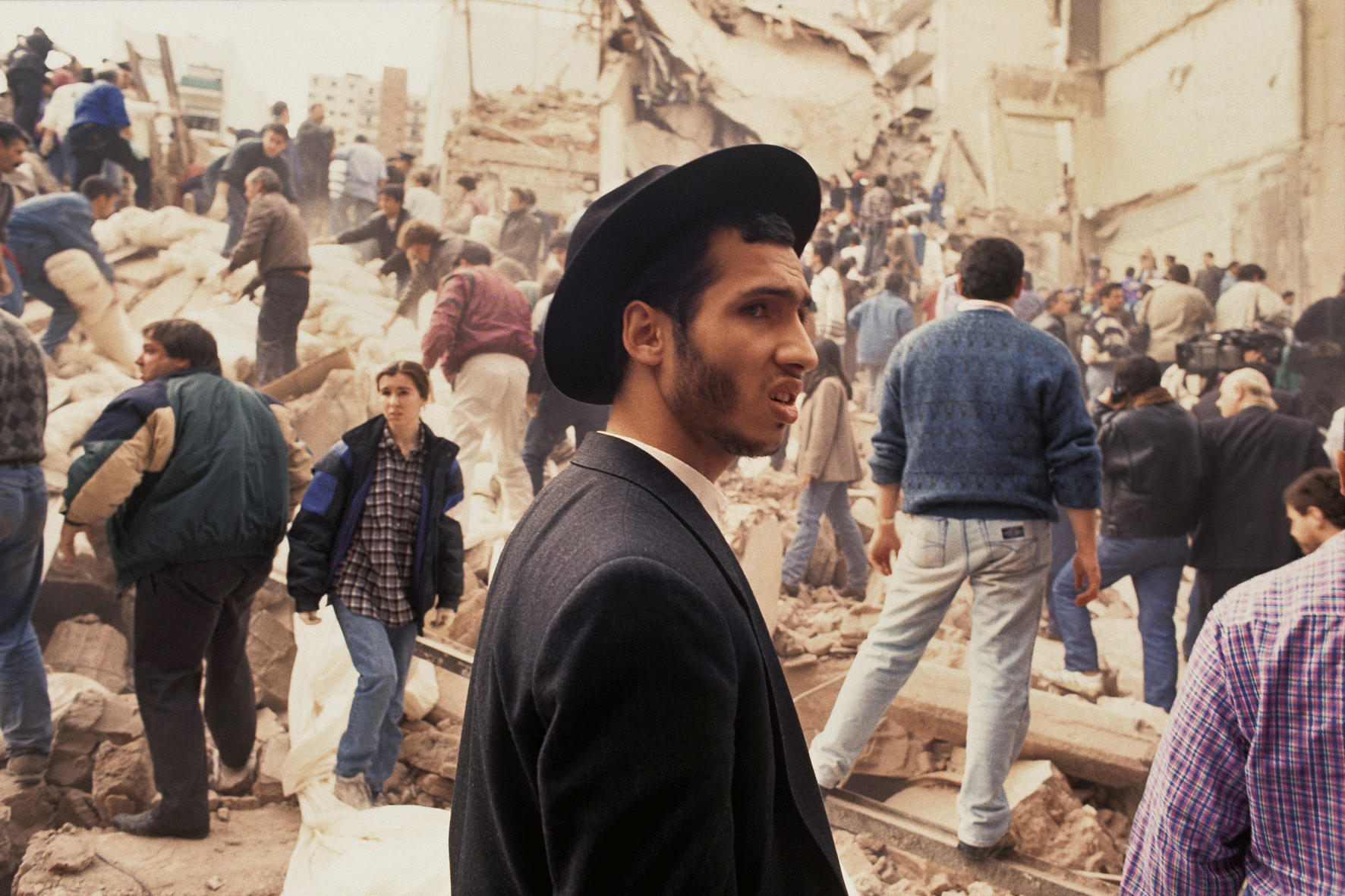 Justiça da Argentina decide que Irã esteve por trás de atentado terrorista em centro judaico em 1994, o maior da história do país