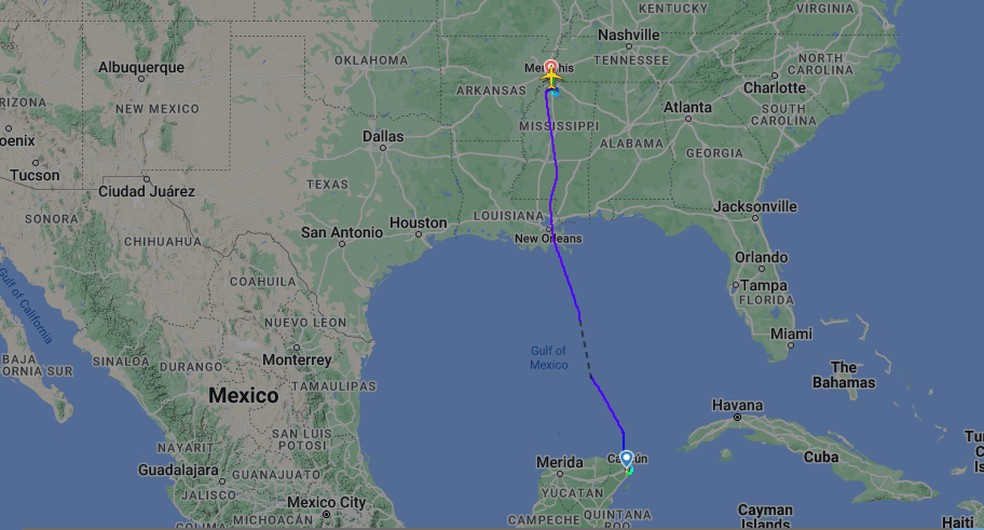 Avião saiu de Cancún e pousou em Memphis após turbulência severa — Foto: FlightRadar24.com