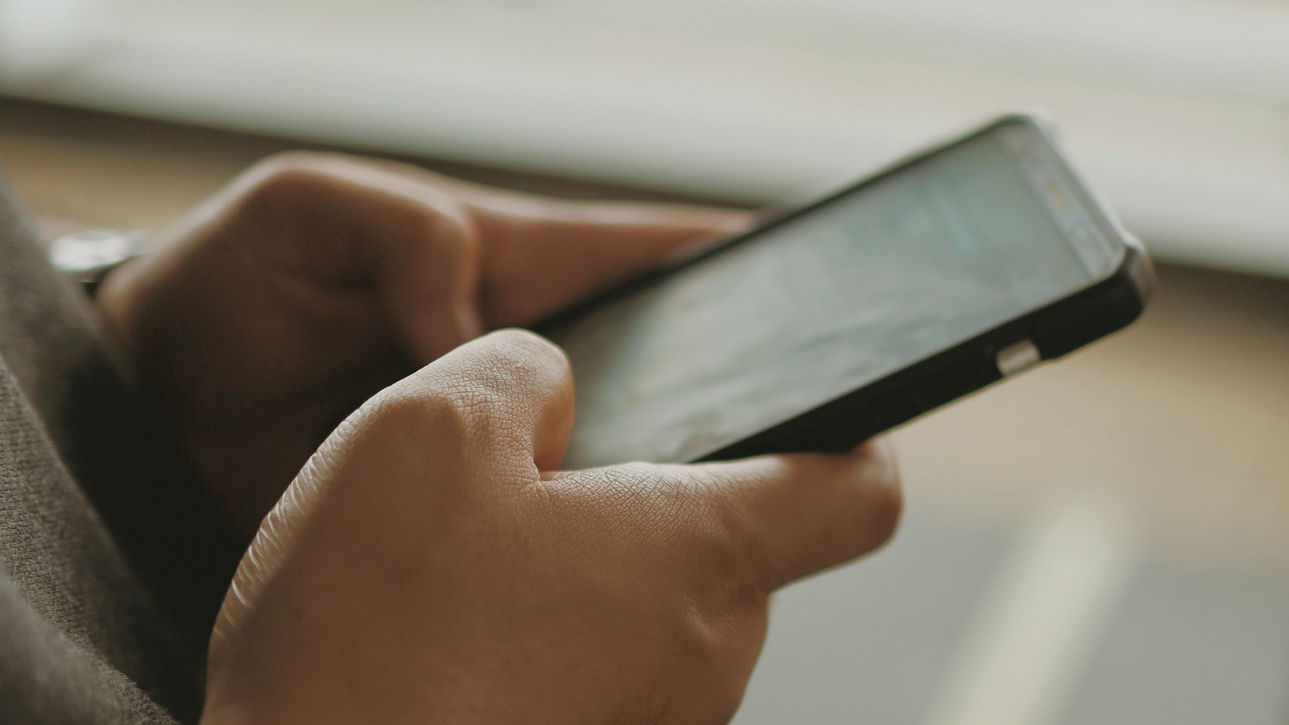 'Deathbots': testamos os robôs de IA que permitem 'conversar com os mortos'