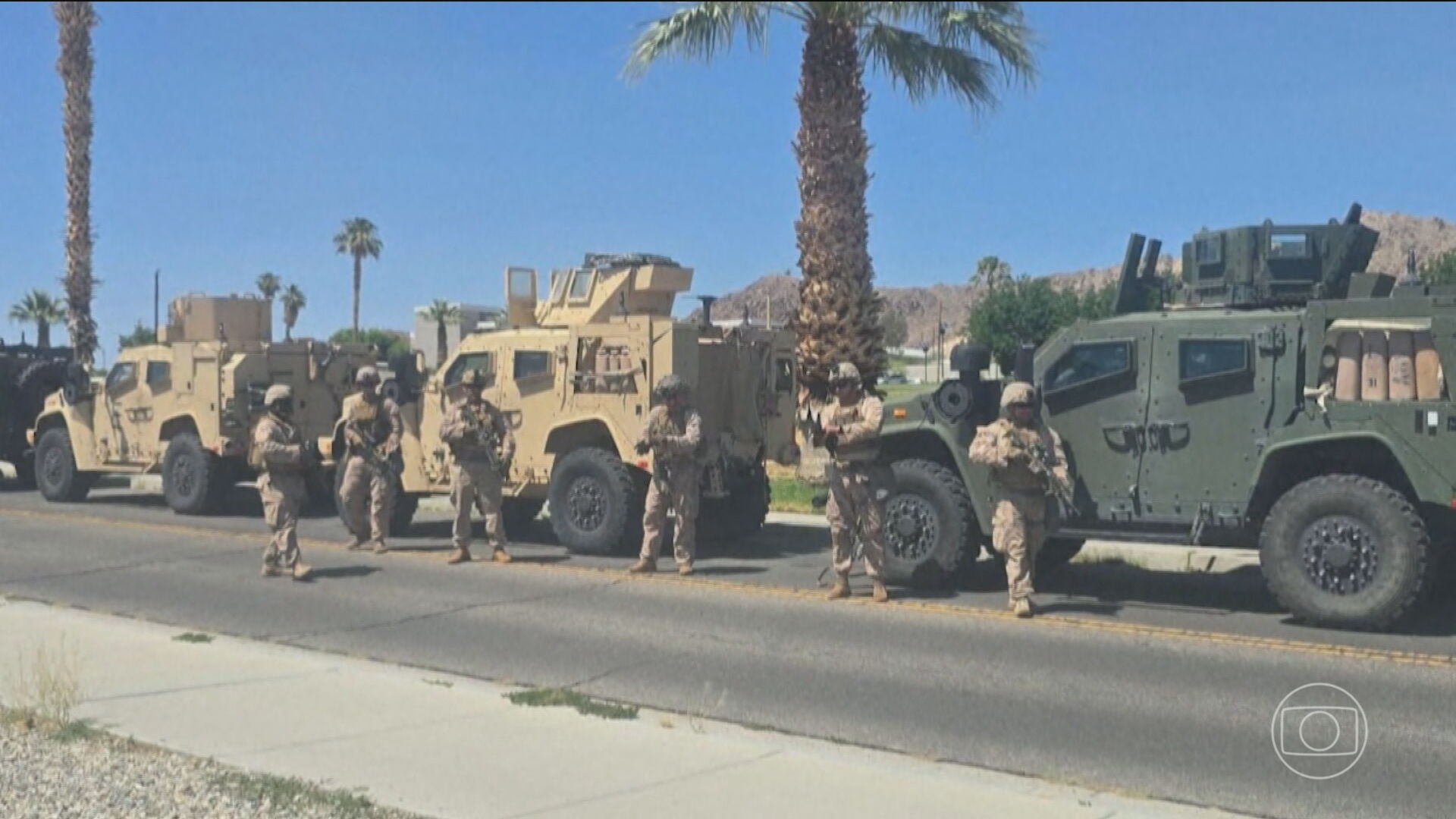 Nos Estados Unidos, centenas de fuzileiros navais chegam a Los Angeles para reforçar a segurança