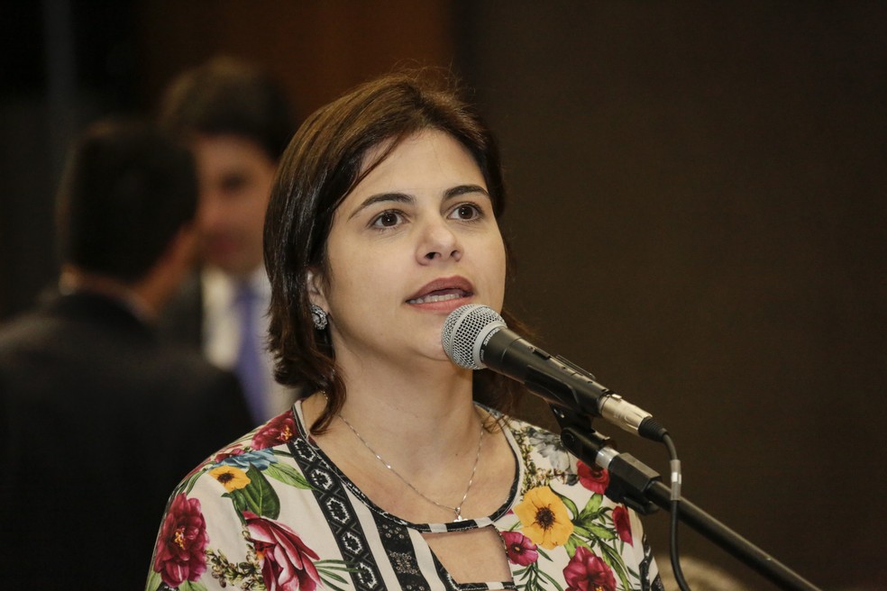 Foi uma decisão amadurecida, mas difícil para mim', diz deputada Priscila  Krause sobre saída do Democratas | G1