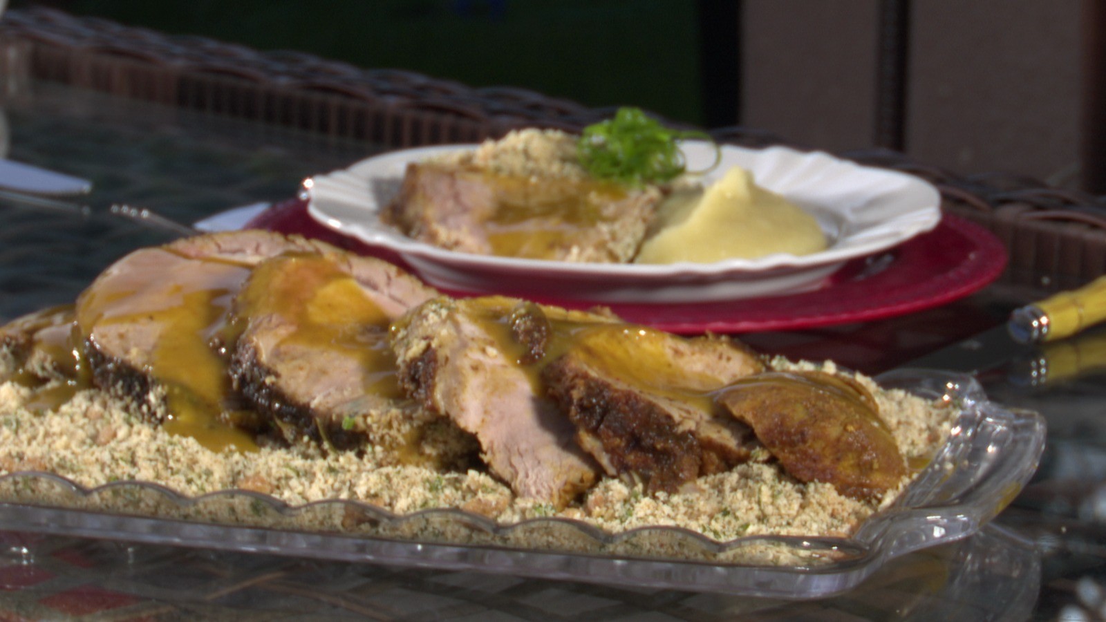 Aprenda a fazer lombo suíno com purê de maçã verde no Chef JPB