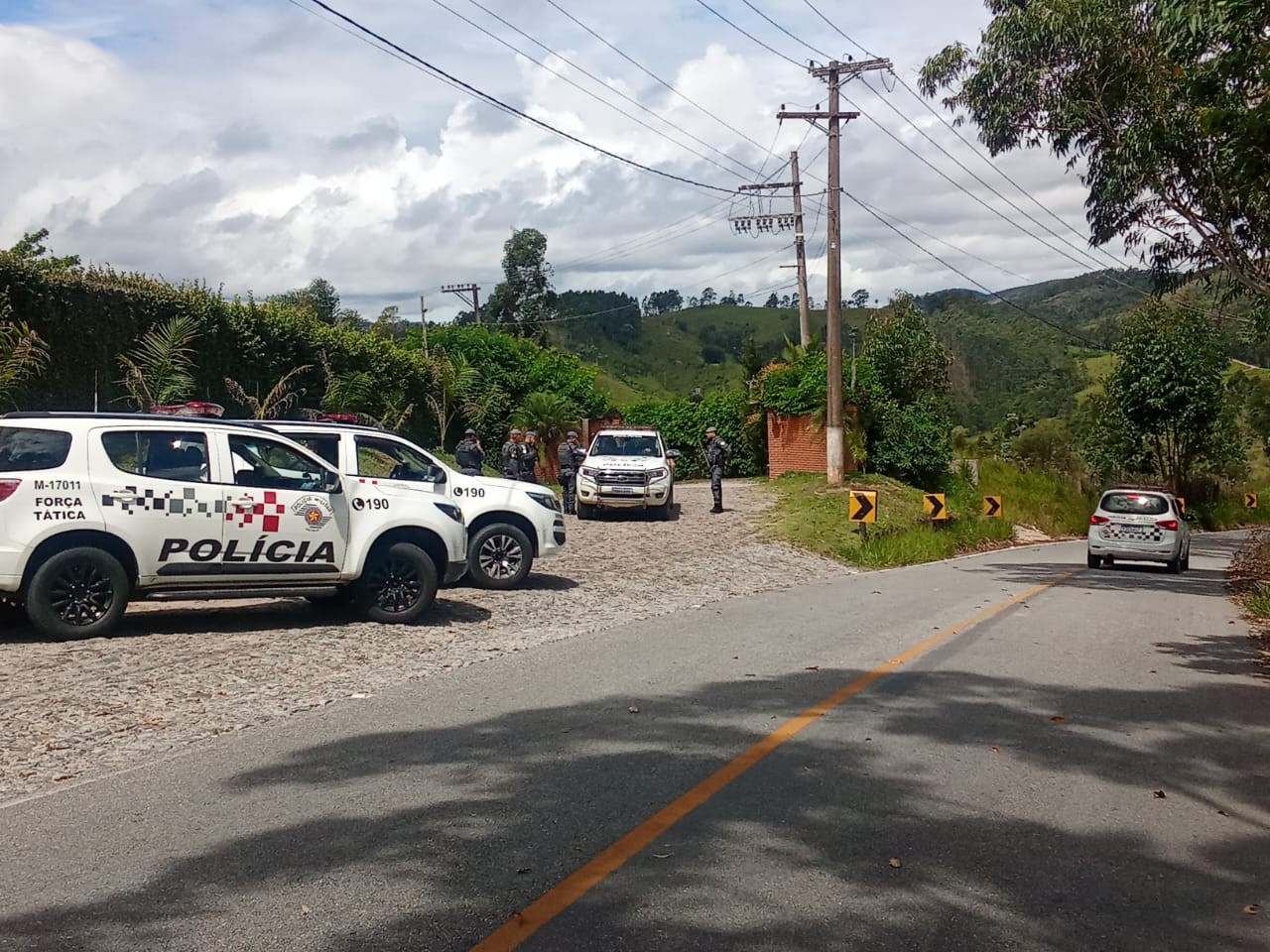 Grupo armado invade propriedade rural em Guararema; suspeitos teriam fugido pela mata