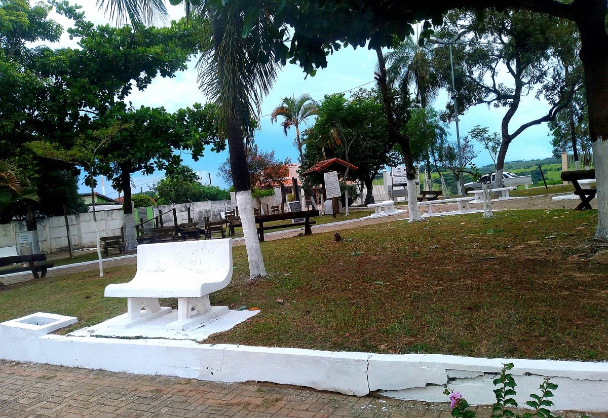 Jovem morre após ser agredido durante briga em praça de Bofete; suspeito é preso