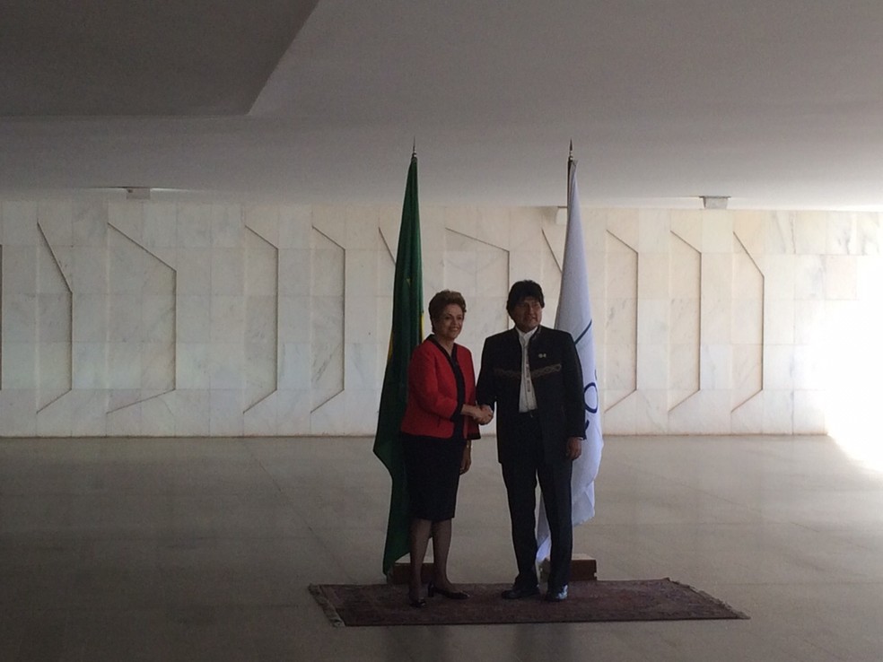 A ex-presidente Dilma Rousseff e o então o presidente da Bolívia, Evo Morales, em visita do presidente boliviano ao Brasil em 2015. — Foto: Filipe Matoso/G1