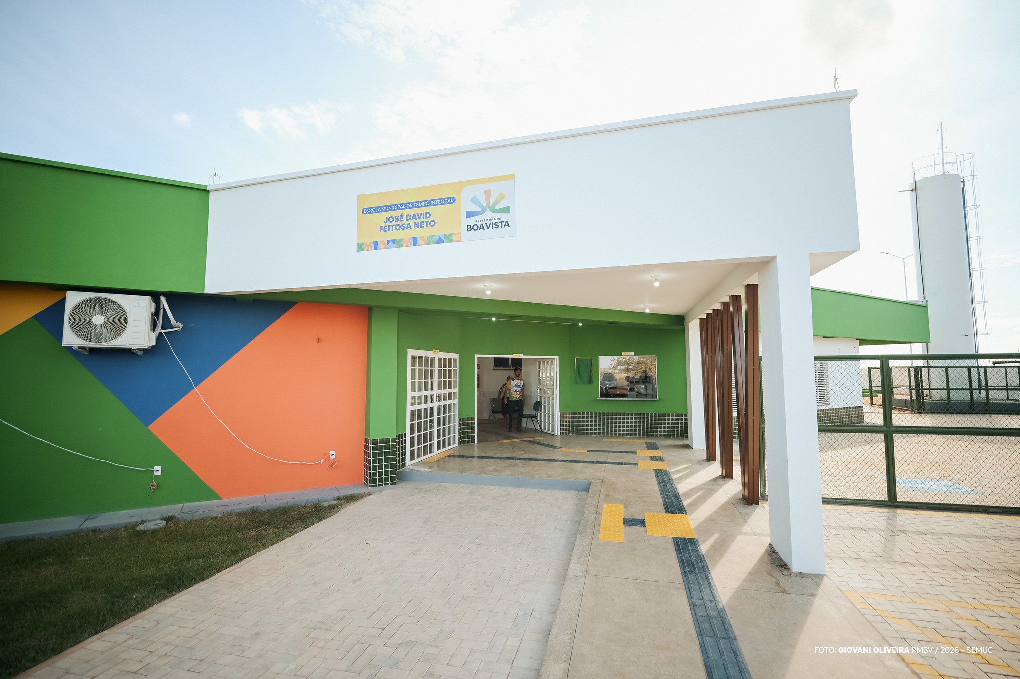 Boa Vista inaugura na zona rural 1ª escola municipal de tempo integral e com quatro etapas de ensino