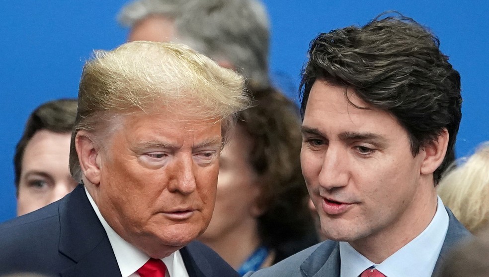 Donald Trump e Justin Trudeau durante encontro de líderes da Otan em Londres, em 4 de dezembro de 2019 — Foto: Kevin Lamarque/Reuters