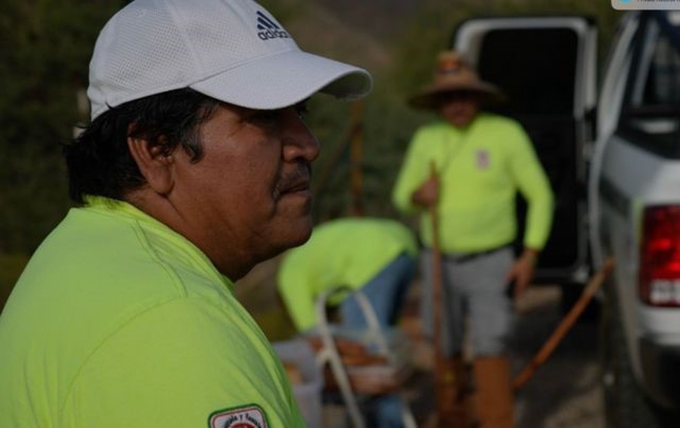 Ely Ortiz perdeu o irmão e o primo no deserto de Sonora. — Foto: JOSÉ MARÍA RODERO / BBC NEWS MUNDO