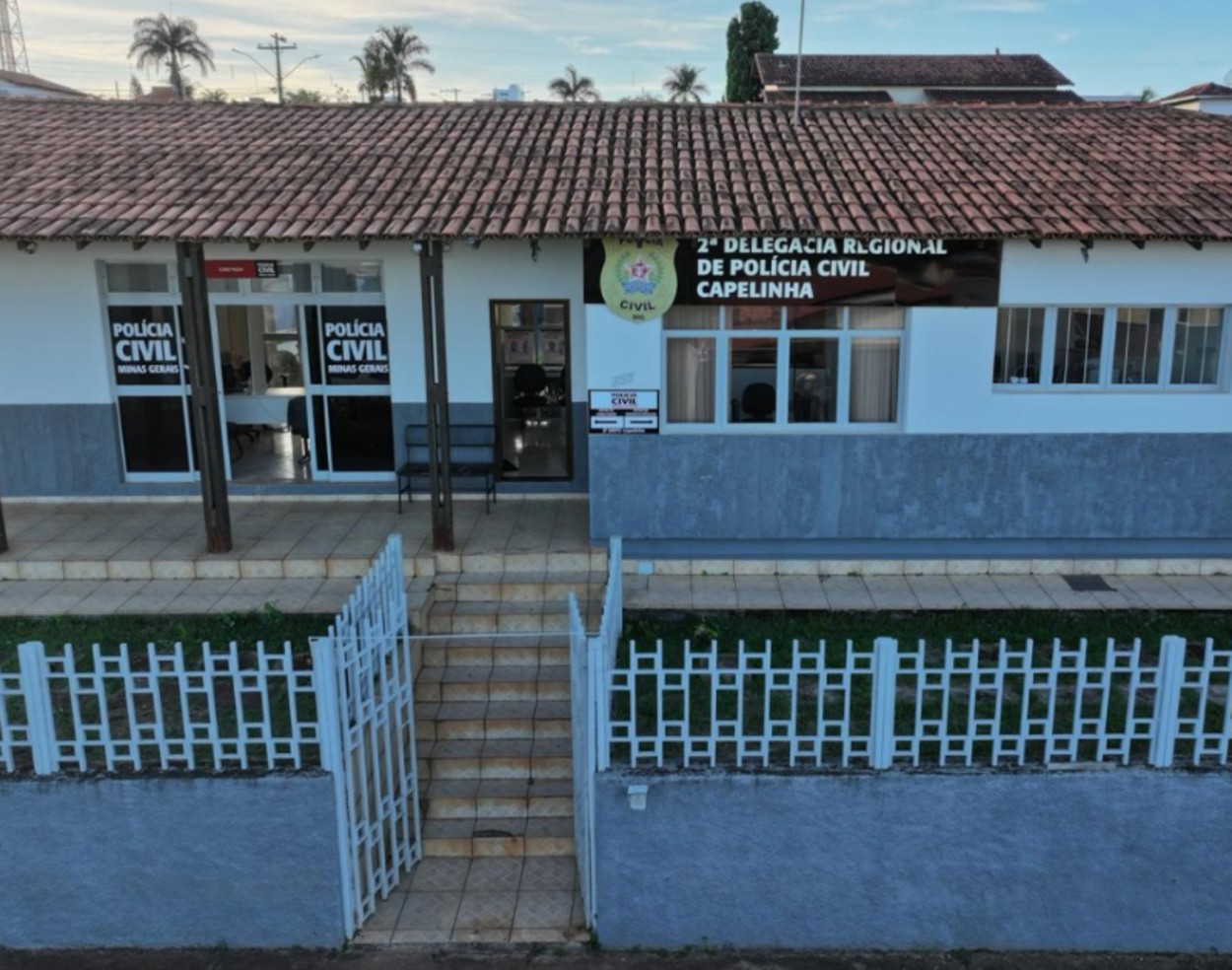 Mulher é presa suspeita de aliciar e atrair jovens oferecendo bebidas alcoólicas e drogas no Vale do Jequitinhonha