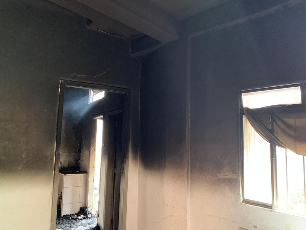 Casa do Albergado pega fogo após caixa d'água transbordar e atingir parte  elétrica em Juiz de Fora, Zona da Mata