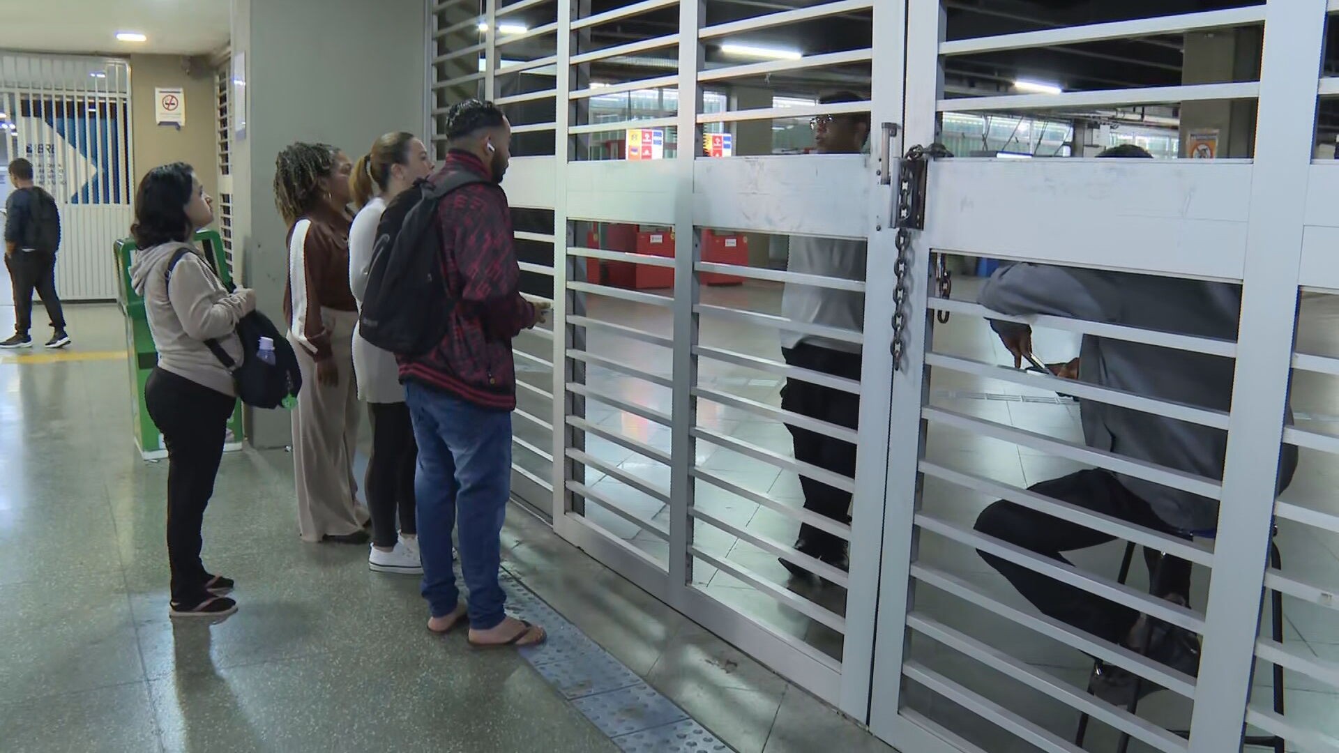 Metrô funciona de forma parcial no DF na manhã desta terça
