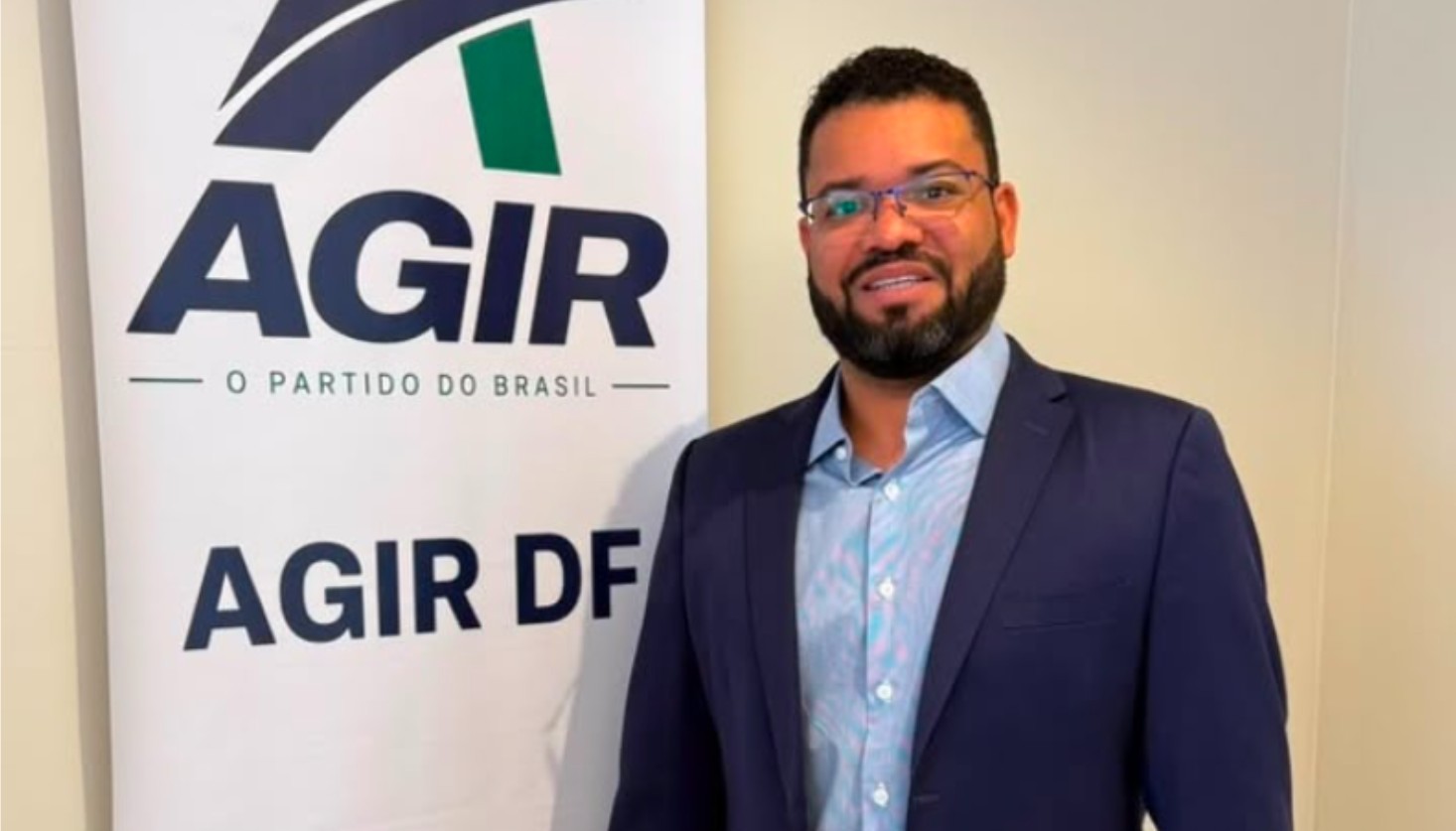 Agir lança Elisson Ferreira como candidato ao governo do Distrito Federal