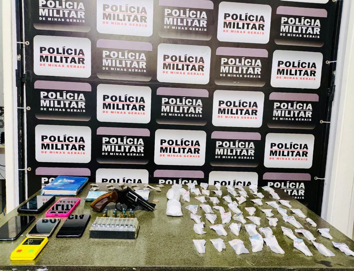 Cinco são presos e um menor é apreendido durante operação contra tráfico de drogas em MG