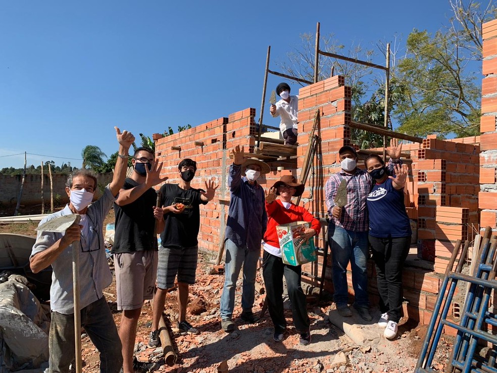 Pessoas Construindo Casa 8 Casas Muito Pequenas Em Que Você Gostaria