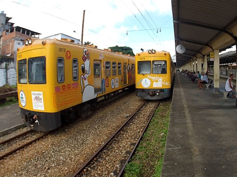 Antigos trens do subúrbio de Salvador — Foto: Arquivo Pessoal