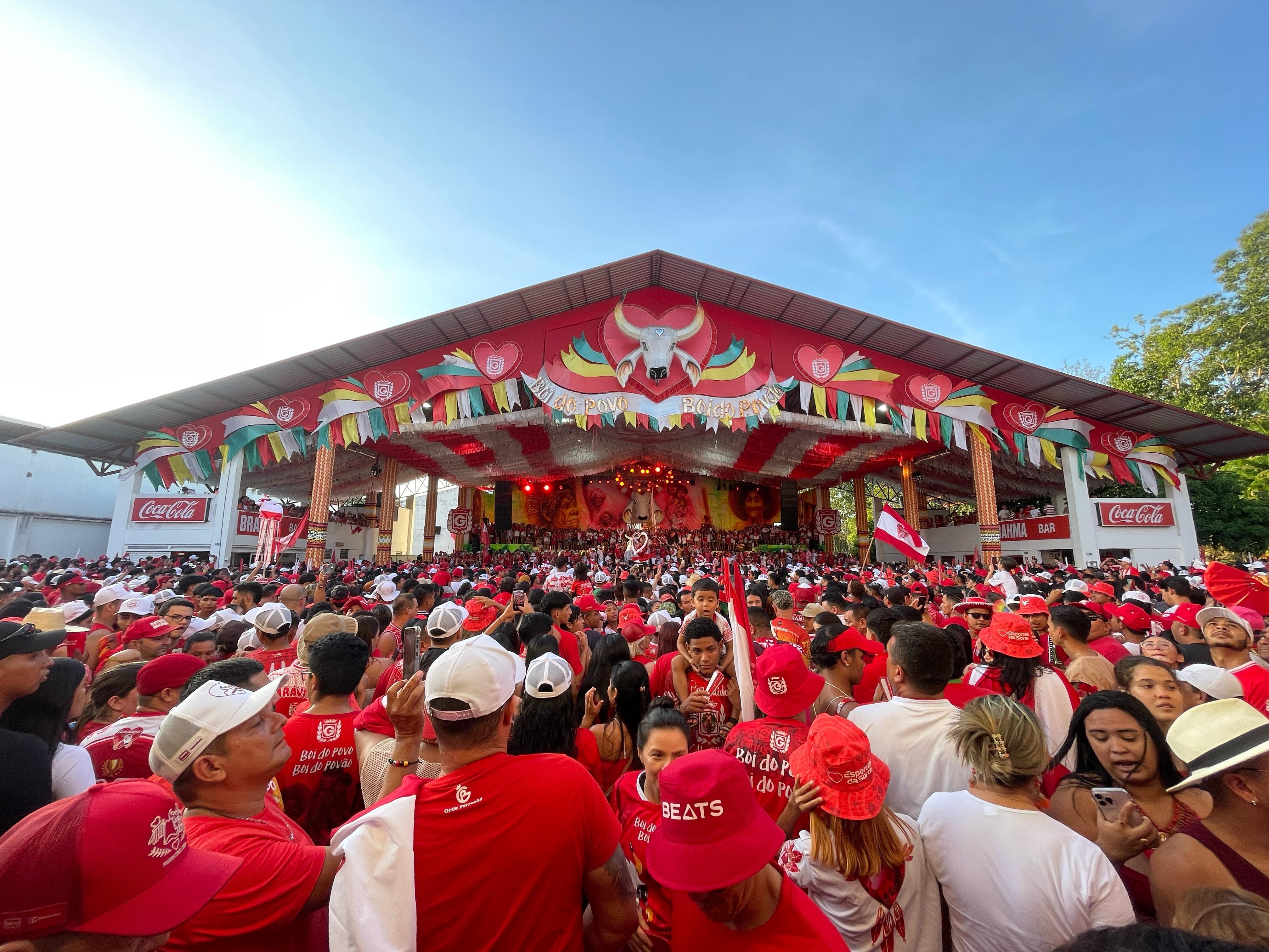Garantido celebra 33º título com festa na Baixa do São José, em Parintins