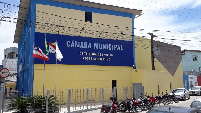 Câmara de Teixeira de Freitas abre inscrições para concursos públicos com salários de até R$ 12 mil; veja cargos e como se inscrever 