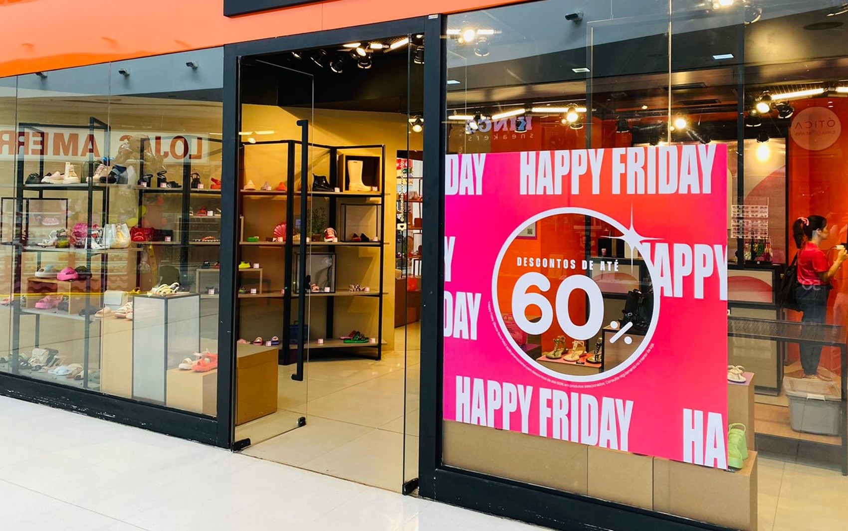 Black Friday: Shoppings do Sul de MG têm promessa de descontos de até 70%; veja horários de funcionamento