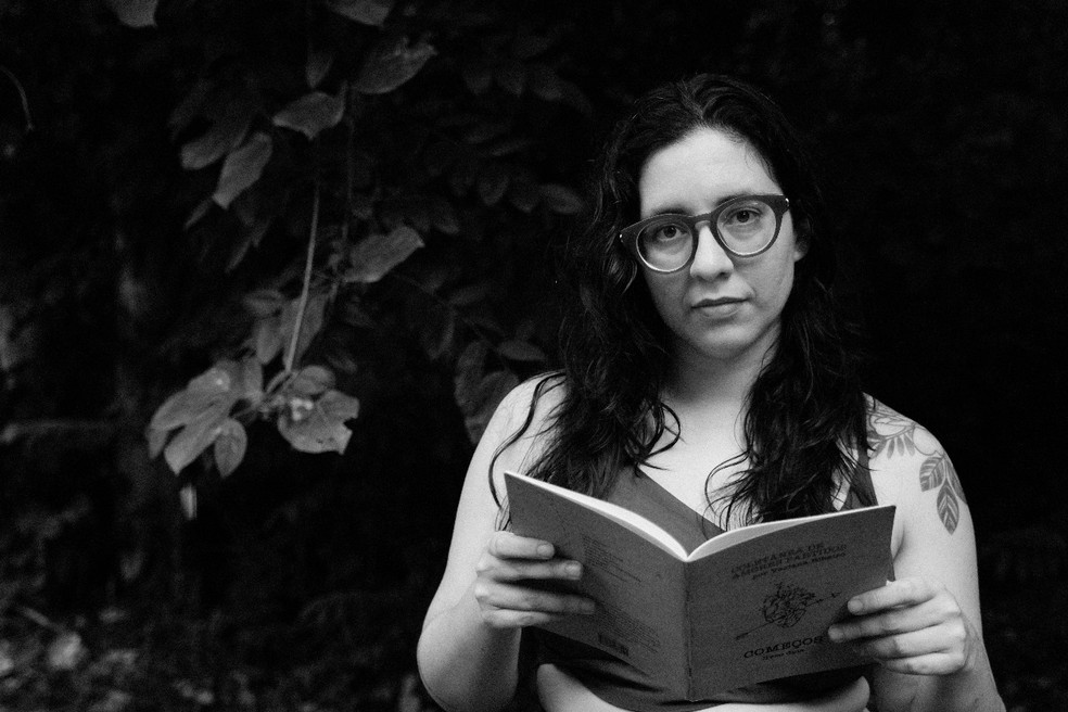 Veriana Ribeiro nasceu em Rio Branco, no Acre, e também levará textos do pai à Flip — Foto: Deyse Cruz-Noronha/Divulgação