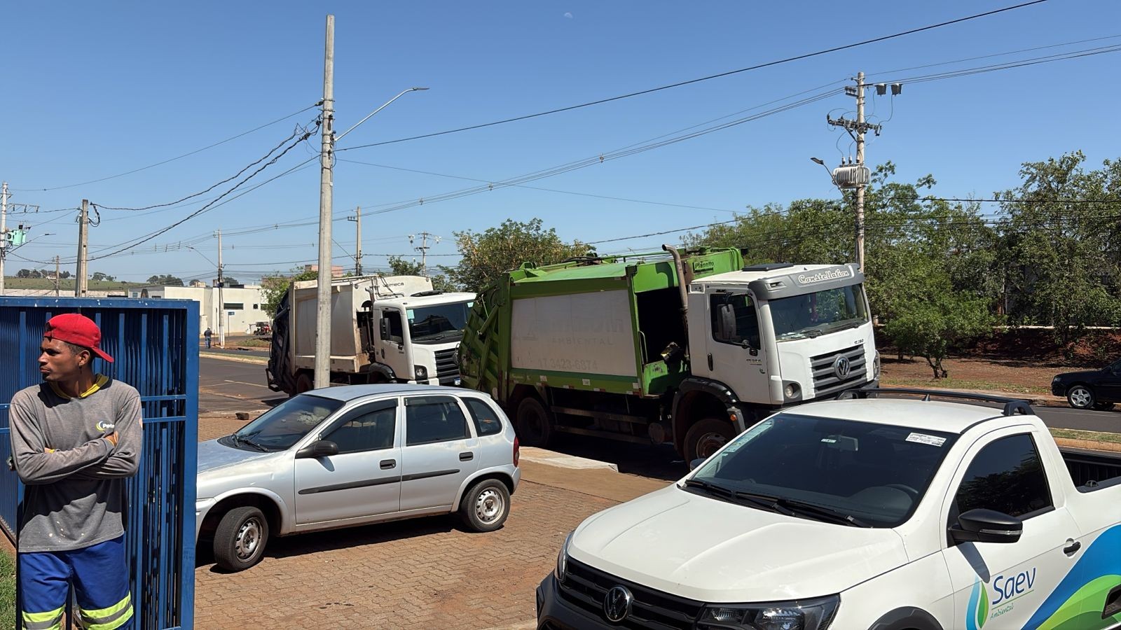 Coletores de lixo paralisam atividades em Votuporanga 