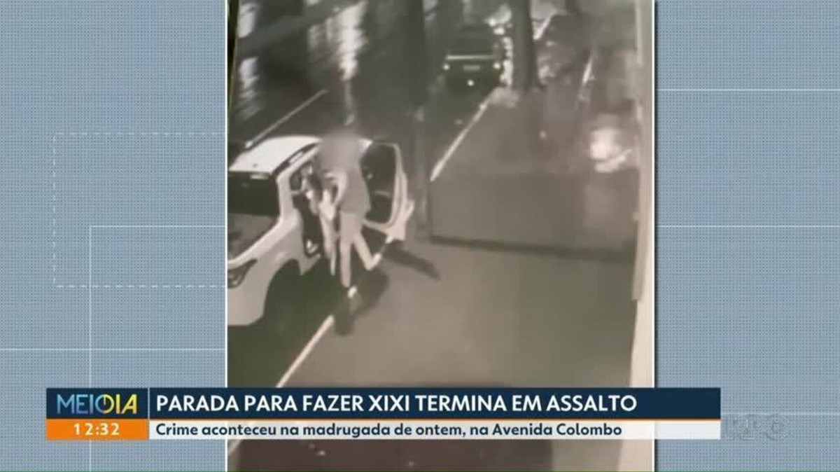 Caminhonete é roubada após parada para passageiro fazer xixi