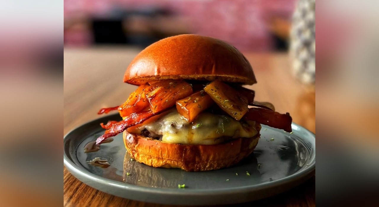 'Sushiburguer', carne com doce de leite e pêra caramelizada: hamburguerias de Sorocaba apostam em recheios inusitados para sanduíches