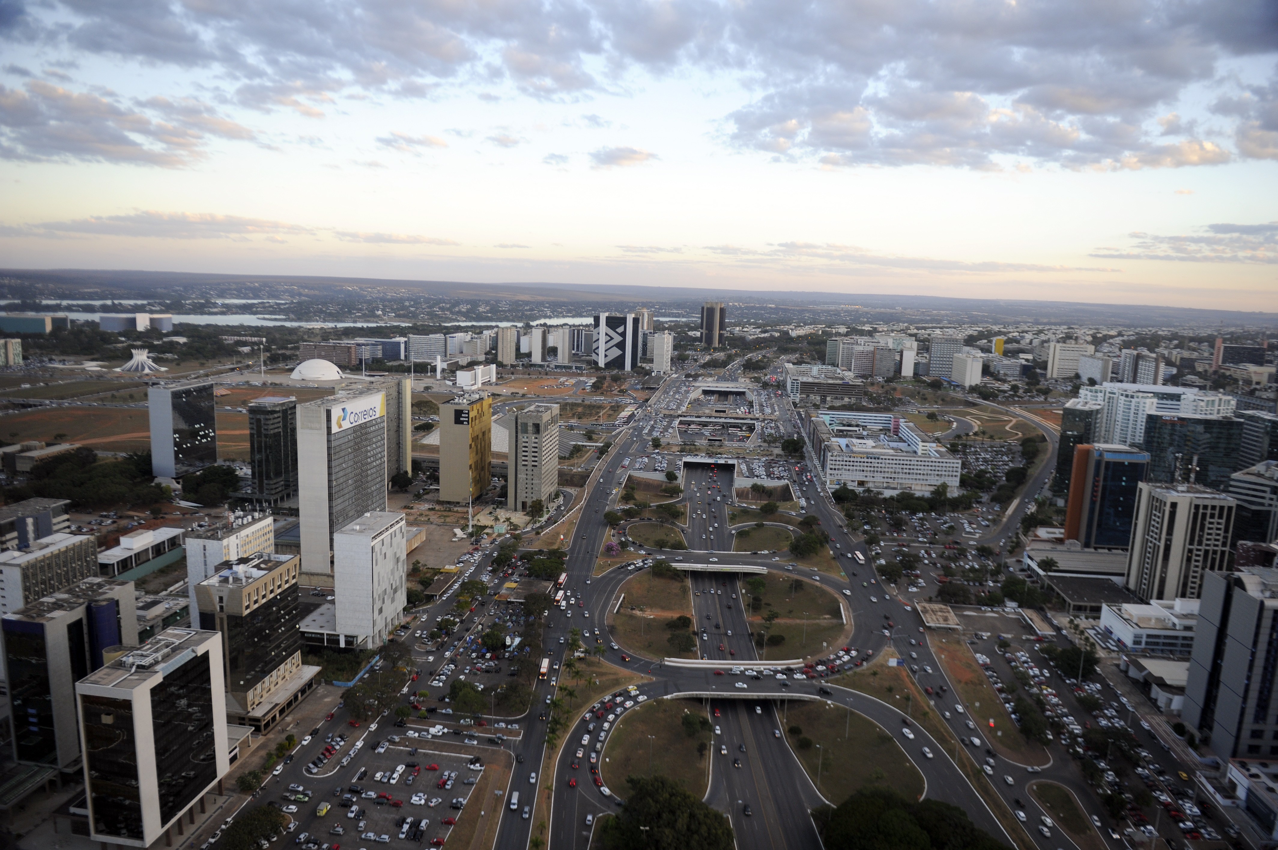 Brasília teve maior aumento de área urbanizada do país em três anos, diz IBGE