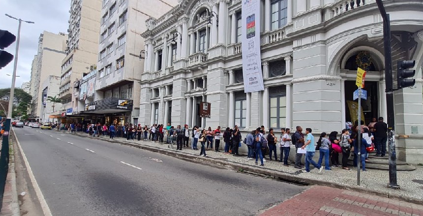 Mutirão oferece mais de 150 vagas de emprego em Juiz de Fora