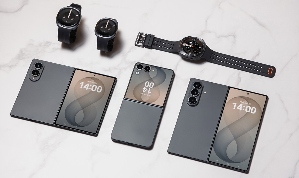 Linha de lançamentos Samsung em 2026: acima, os Galaxy Watch9. Abaixo, da esquerda para a direita, o Z Fold8, Z Flip8 e Z Fold8 Ultra — Foto: Divulgação