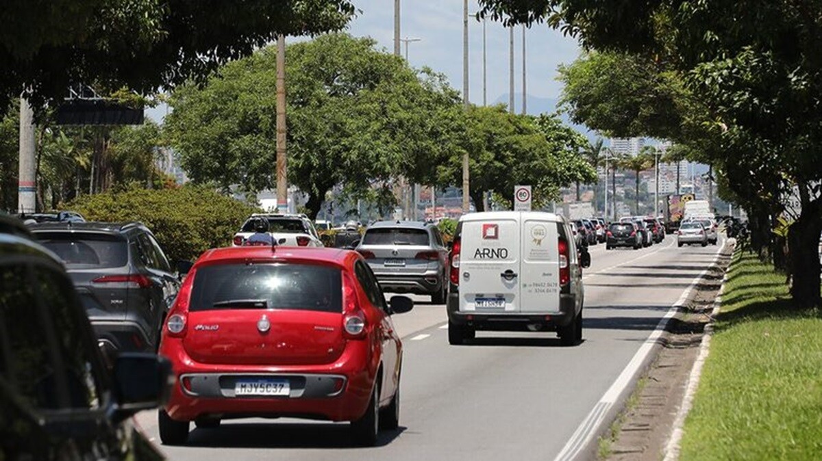 Florianópolis tem alterações no trânsito neste domingo para eventos esportivos; veja mudanças