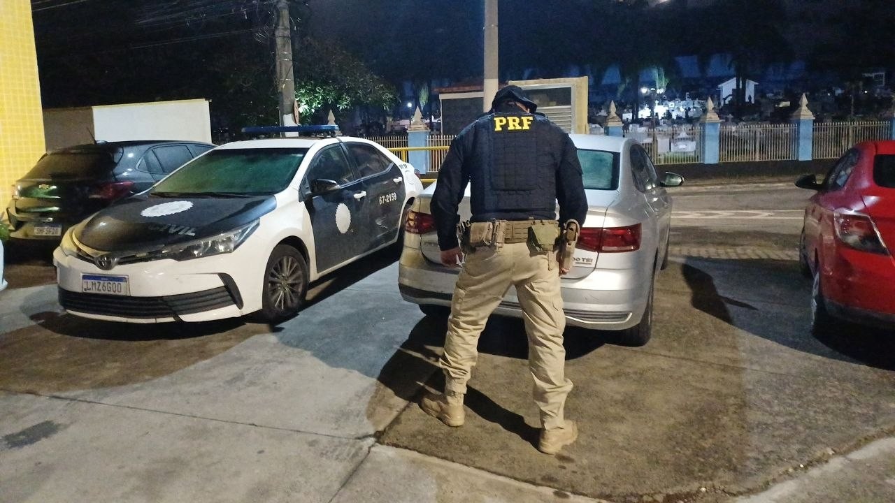 Homem é preso por apropriação indébita de veículo na Via Dutra, em Barra Mansa