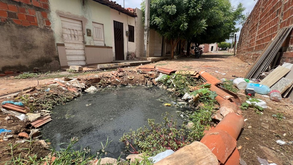 Saneamento básico de Juazeiro do Norte é avaliado como o pior do Ceará — Foto: Patrícia Silva/TV Verdes Mares