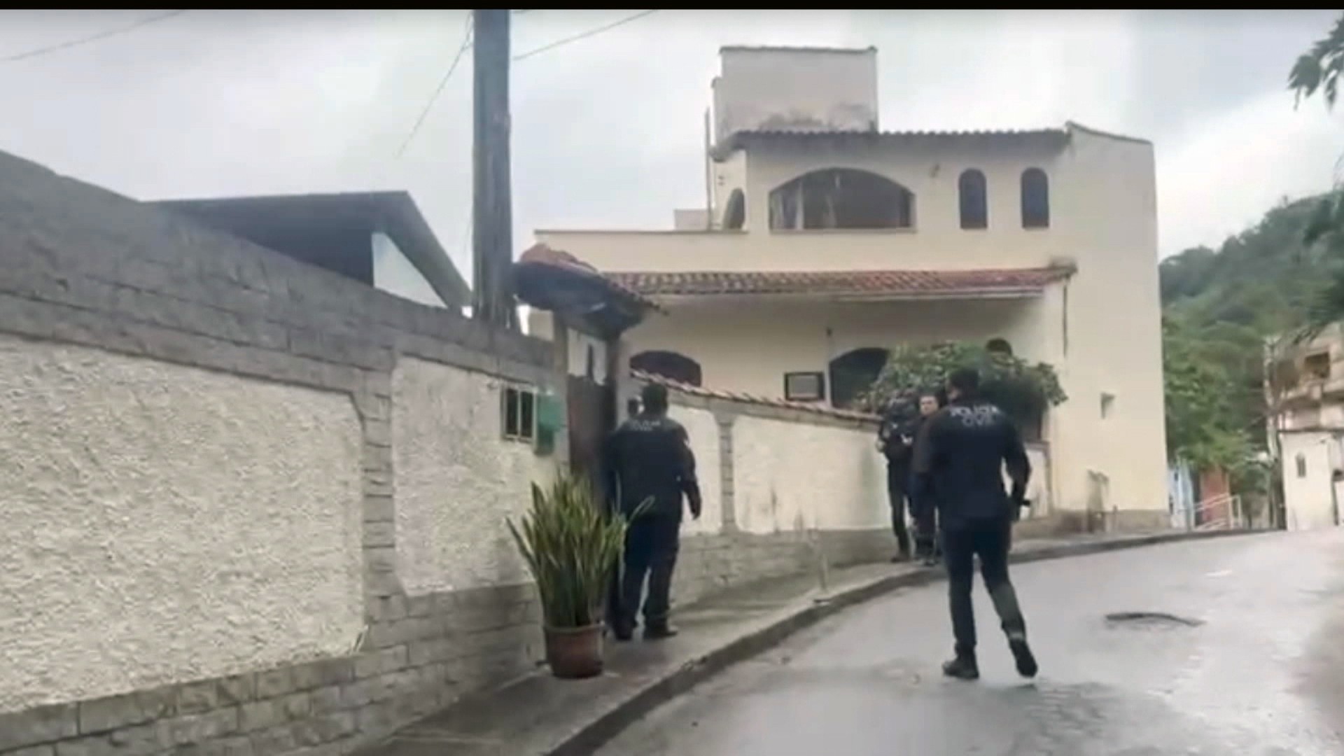 Idoso cai em golpe ao obter registro de outro golpe e perde R$ 340 mil; polícia cumpre mandados