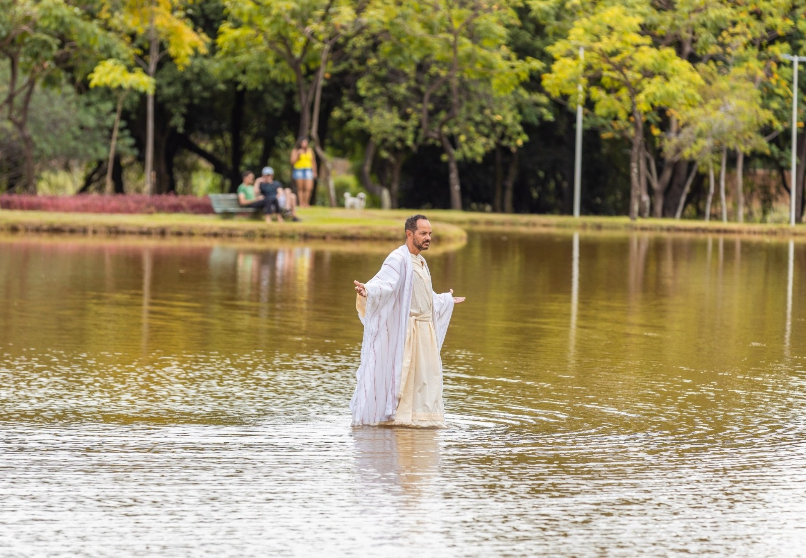 Ipatinga recebe tradicional encenação da 'Paixão de Cristo' no Parque Ipanema