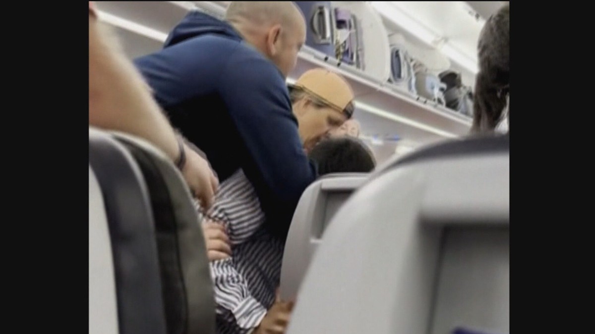The United States has a zero-tolerance policy for those who cause trouble on flights  Excellent
