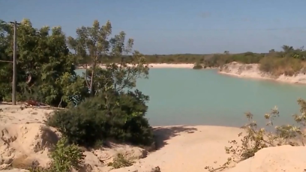 Lagoa do Barreiro Azul, em Paulino Neves — Foto: Reprodução/TV Mirante
