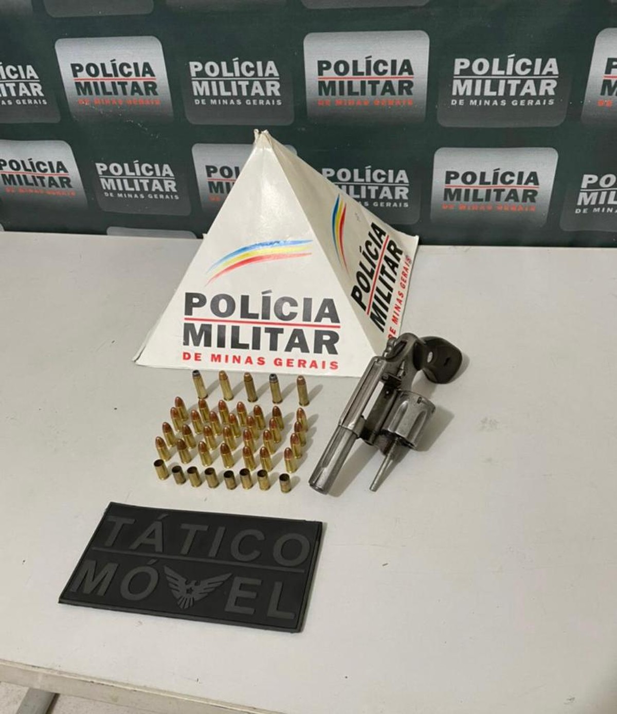 Polícia Prende Suspeito De Envolvimento Em Homicídio Em Governador Valadares Vales De Minas 1003