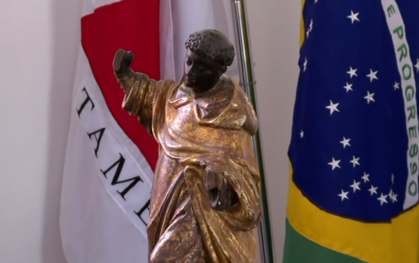 Campanha recebe de volta imagem de Santo Elesbão furtada há 31 anos do Museu Regional