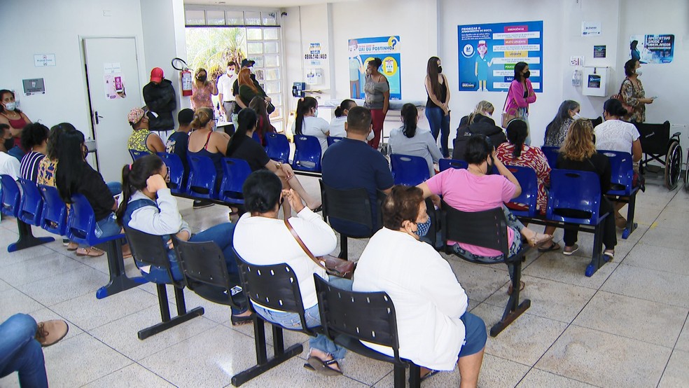 Tempo de espera chega a quase 3h30 a depender da UAI e da classificação de atendimento do paciente — Foto: TV Integração/Reprodução