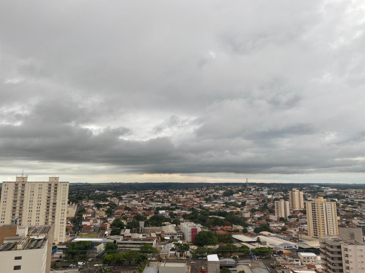 Defesa Civil alerta para temporais no interior de SP; governo mobiliza gabinete de crise