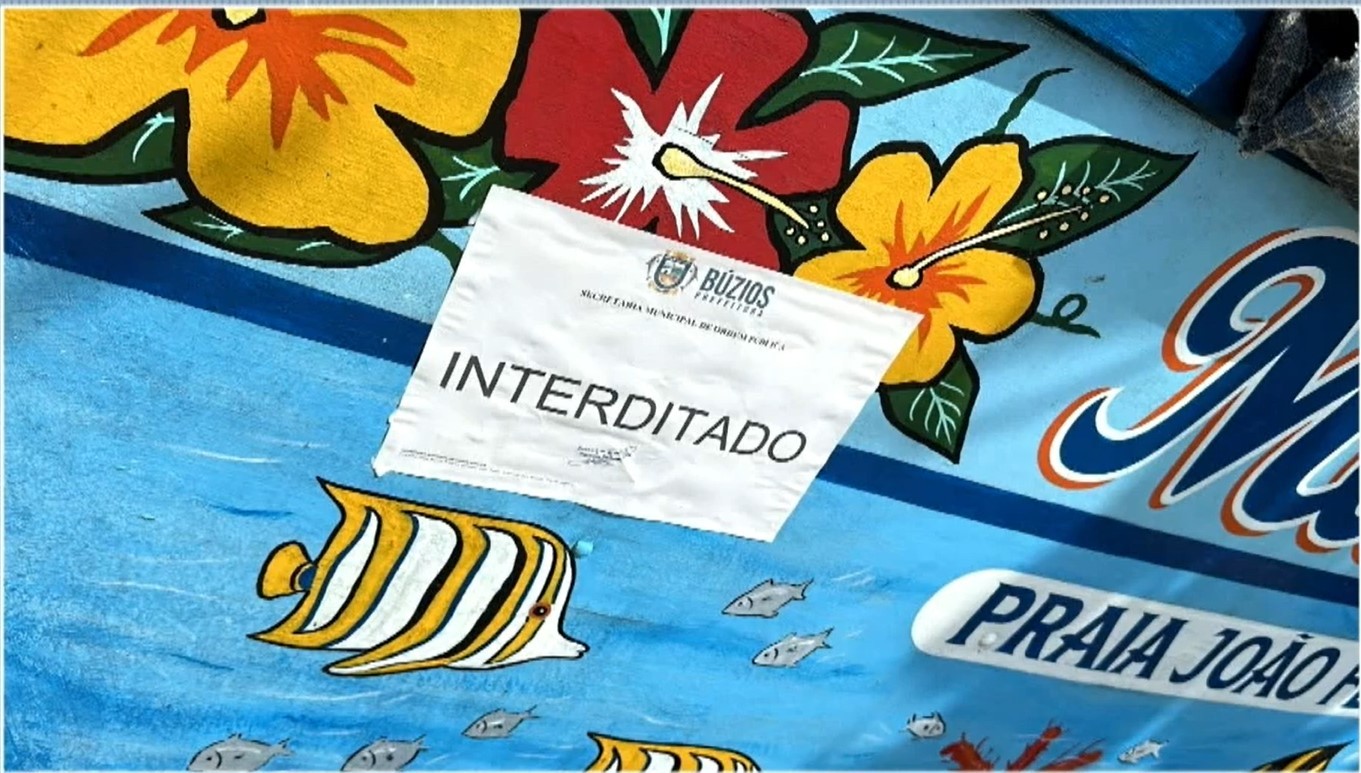 Prefeitura de Búzios interdita 13 quiosques no formato “barcos-bar”em praias da cidade 