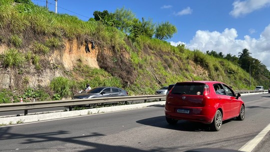 Obra de contenção de barreira do Castelo Branco interdita trânsito em faixa na BR-230 - Foto: (DNIT/Divulgação)
