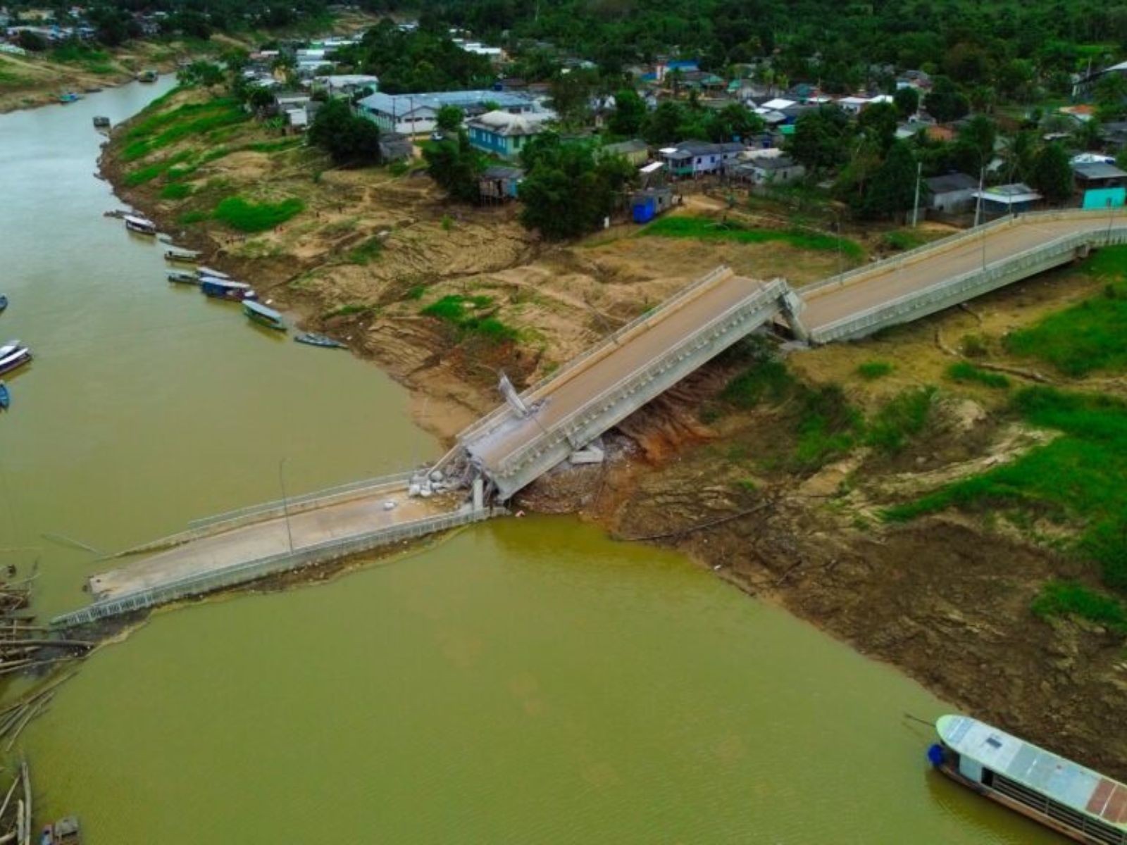 Dois meses após queda de ponte no Acre, laudo pericial sobre causas do acidente segue sem conclusão